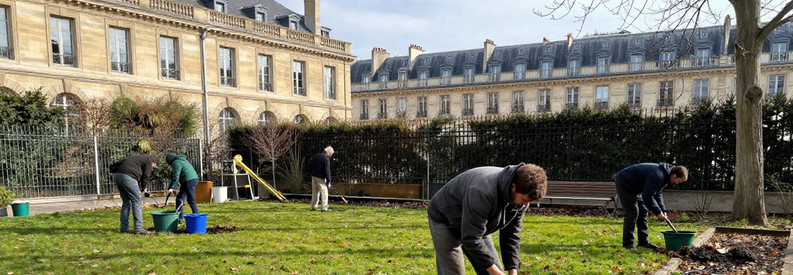 Entretien Jardin Courant Paris 8eme Jardiniers assurant entretien courant espaces verts résidentiels quartier haussmannien Paris 8ème arrondissement